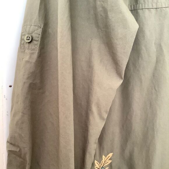 RALPH LAUREN FLORAL EMBROIDERED MILITARY WOMAN BUTTON DOWN SHIRT… - Picture 15 of 16